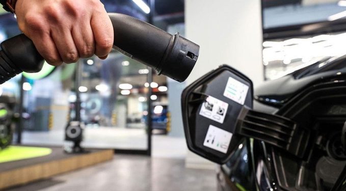 Elektrikli ve hibrit otomobillere ÖTV zammı geldi