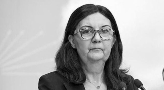 Eski CHP Bursa Milletvekili Lale Karabıyık hayatını kaybetti