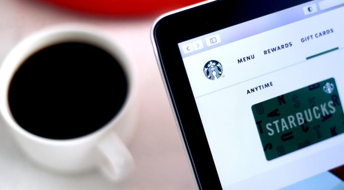 Starbucks’a 10 milyar dolarlık hisse satışı teklifi