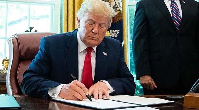 Trump GENIUS tasarısını imzaladı