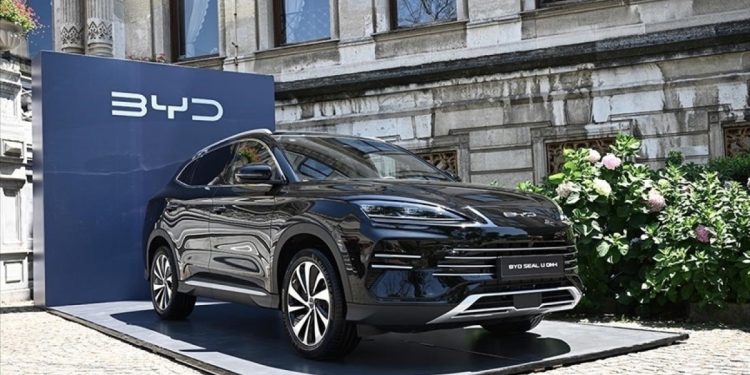 Milyar dolarlık yatırımda sessizlik: Çin fabrikaları ortada yok!