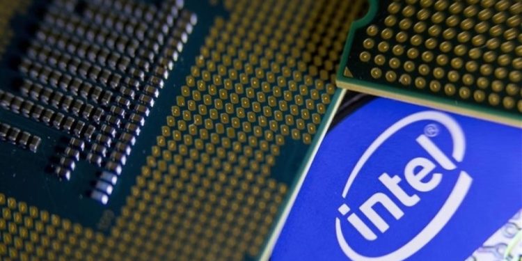 Trump: Intel, ABD hükümetine yüzde 10 hisse vermeyi kabul etti