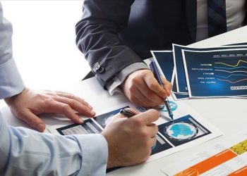 Borsa İstanbul haftanın son gününde 6 hisseye tedbir getirdi