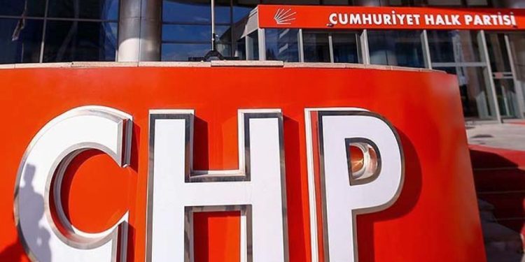 CHP’de kritik MYK, kurultay davası gündemiyle toplandı