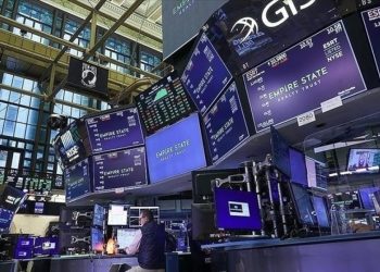 New York borsası Fed’in faiz kararı sonrasında karışık seyirle kapandı