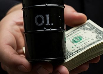 Petrol fiyatları gerilemesine rağmen yaptırım etkisiyle zirvede