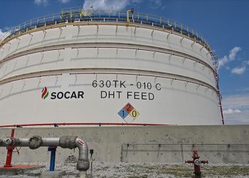 SOCAR, 90 yıllık enerji devi Italiana Petroli’yi satın aldı!