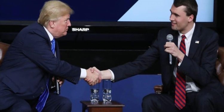 Trump’a yakın aktivist sahnede öldürüldü