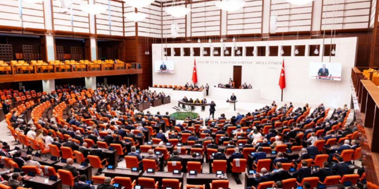 Meclis’te bütçe mesaisine devam