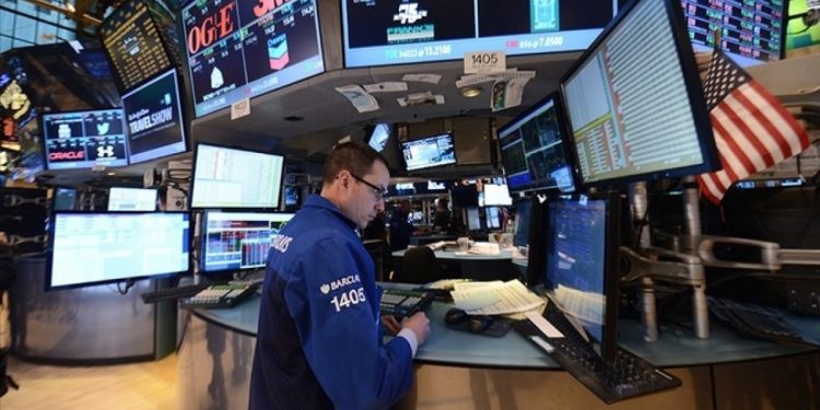 New York borsası güne düşüşle başladı