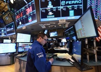 New York borsası haftanın ilk gününe ekside başladı