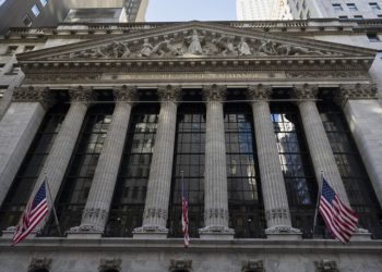 ABD borsaları düşüşle açıldı