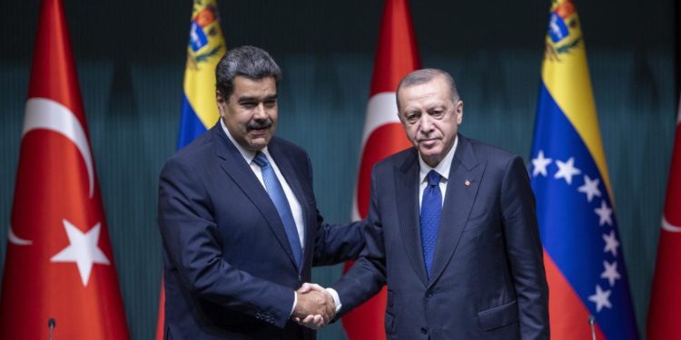 Cumhurbaşkanı Erdoğan, Venezuela Cumhurbaşkanı Maduro ile görüştü