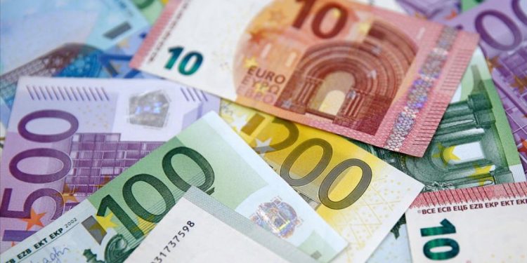 Euroda Fed etkisi: 50 TL’yi aştı