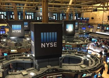 NYSE haftanın ilk işlem gününe karışık başladı