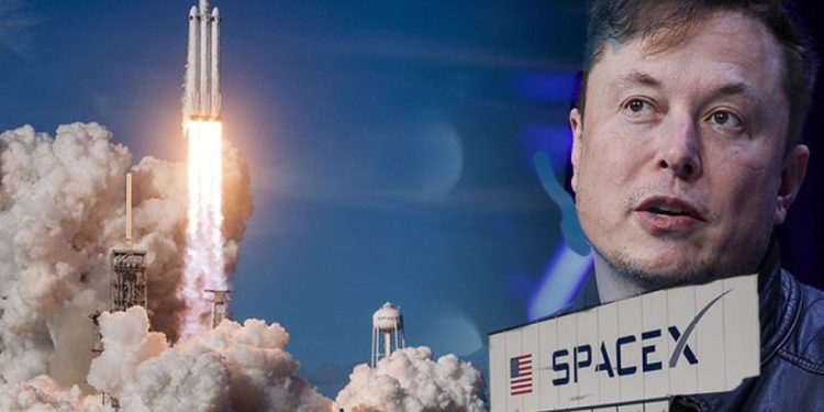 SpaceX, tarihin en büyük halka arzına gidiyor