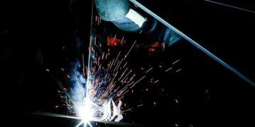 ABD’de imalat sanayi PMI ocakta yükseldi