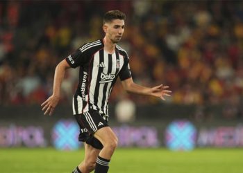 Beşiktaş, Demir Ege Tıknaz transferini KAP’a bildirdi