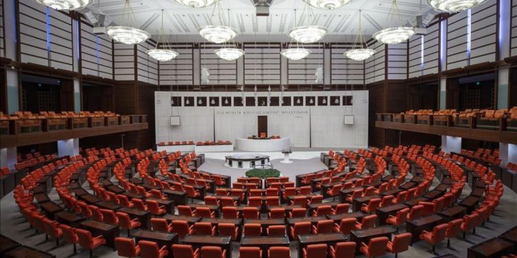 Meclis’te yılın ilk mesaisi: Sosyal haklar masada