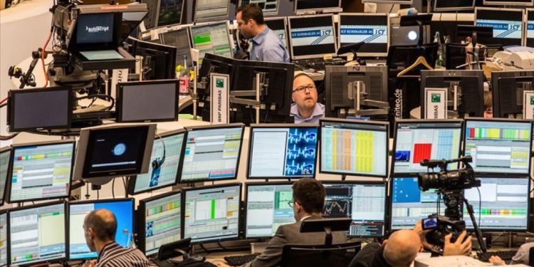 Avrupa borsaları haftanın son gününü kazançla kapattı