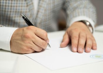 Borsadaki şirkette hisse devri ve yönetim değişikliği!