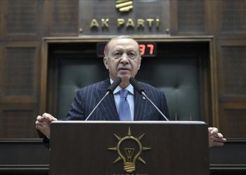 Erdoğan’dan Özel’e tepki: Meyhane jargonuyla siyasetçilik oynamasın