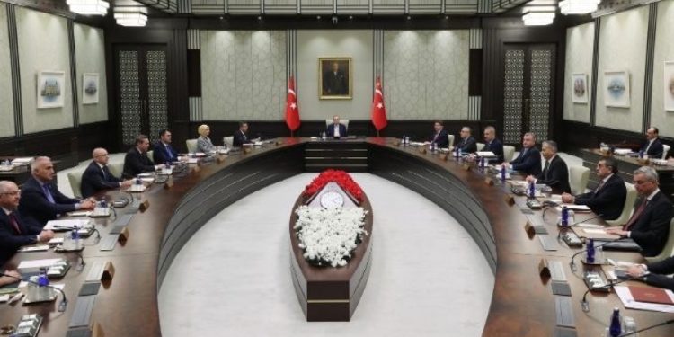 Kabine kritik başlıklarla toplanıyor