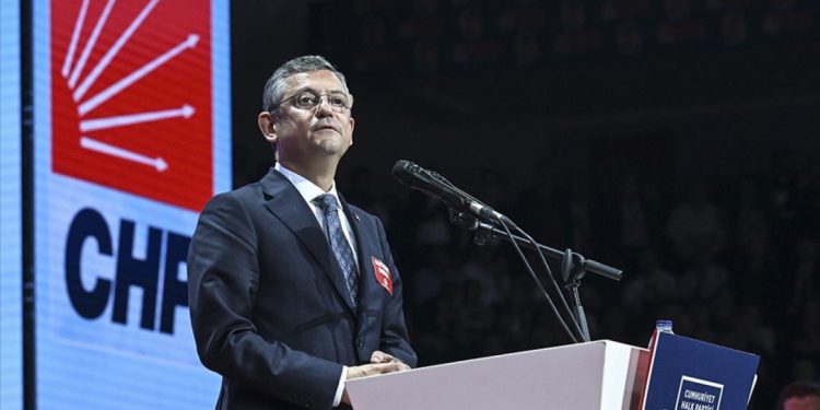 Özel: İktidara yürüyen partide bozuklar ayrılır