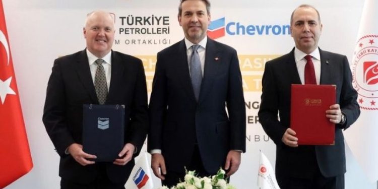 Petrol ve doğalgazda yeni ortaklık: TPAO ile Chevron anlaştı