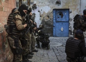 Suç örgütü liderinin kaçışında diplomatik plaka iddiası