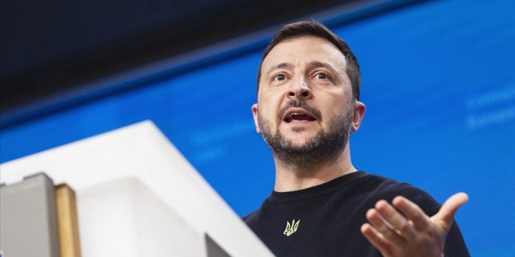 Zelenskiy açıkladı: Üçlü müzakereler ABD’de devam edebilir